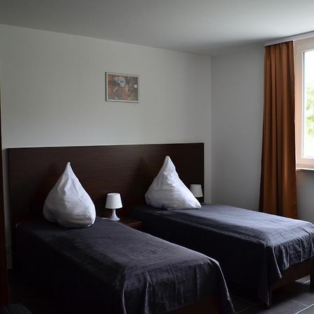Zwei Raben Pension Maguncia Exterior foto