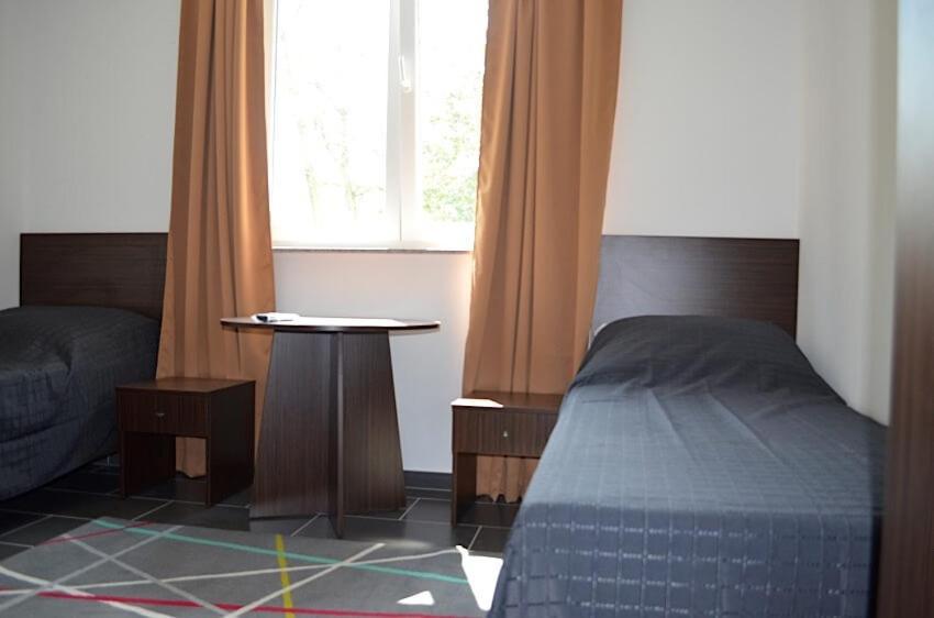 Zwei Raben Pension Maguncia Exterior foto