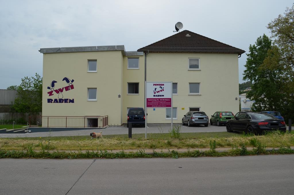 Zwei Raben Pension Maguncia Exterior foto