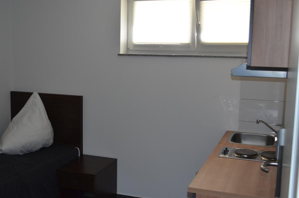 Zwei Raben Pension Maguncia Exterior foto